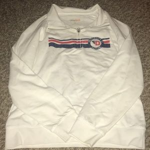 UD quarter zip